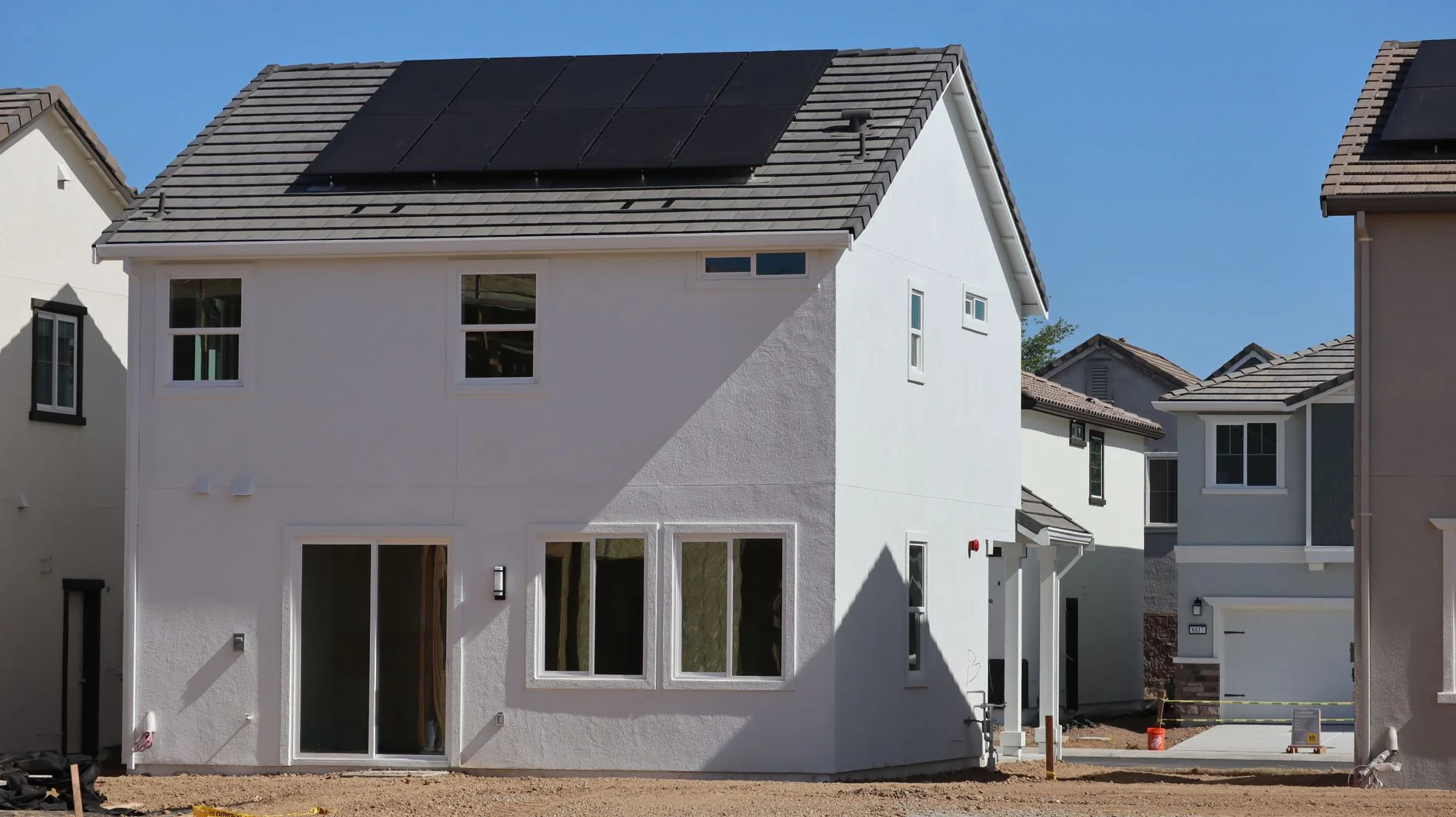 Solar Panels on New Build Homes in the UK: What You Need to Know