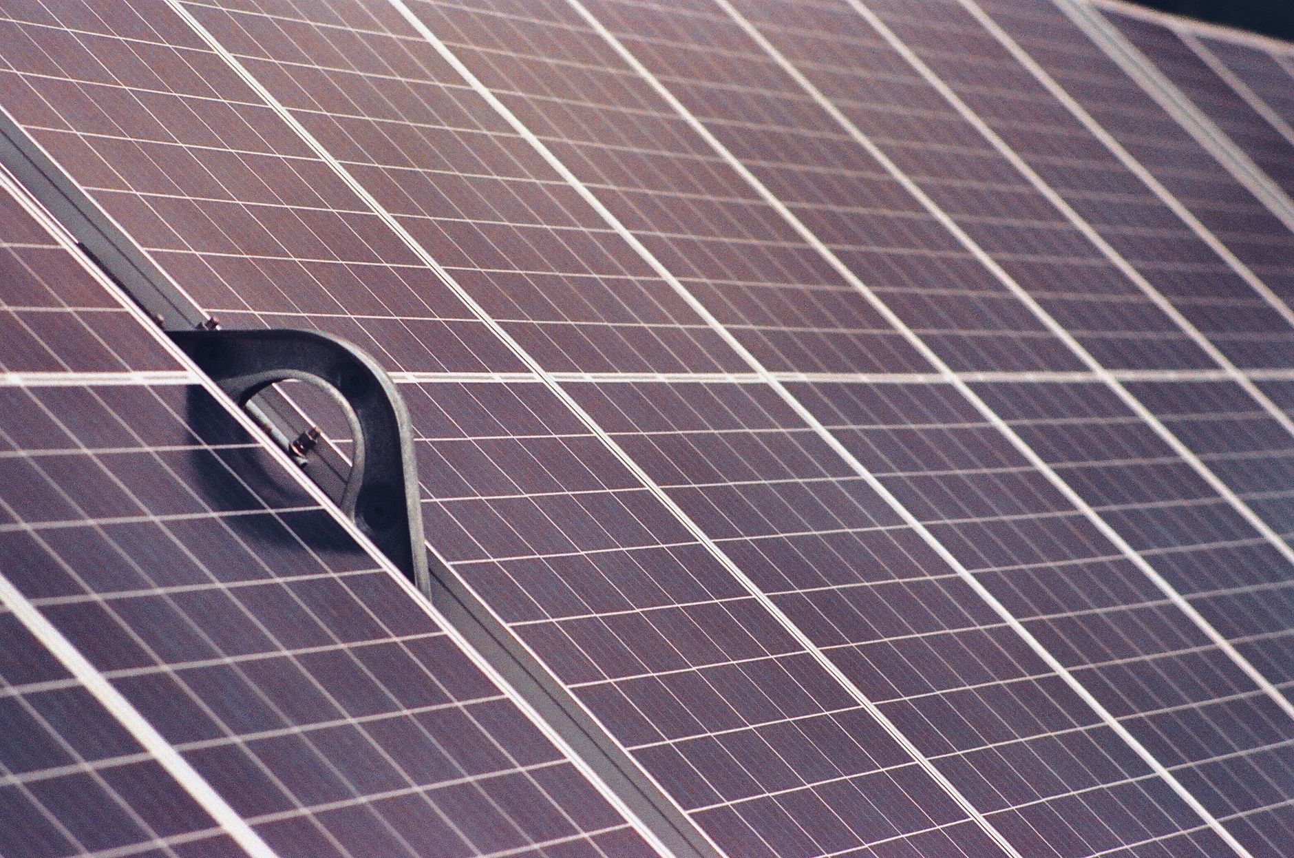 How to Get Solar Panel Quotes in the UK: What to Look For