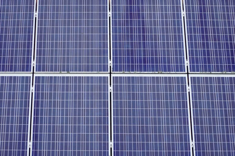 solar panel size calculator uk